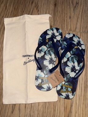 Havaianas Navy Blue Floral Print Flip Flops